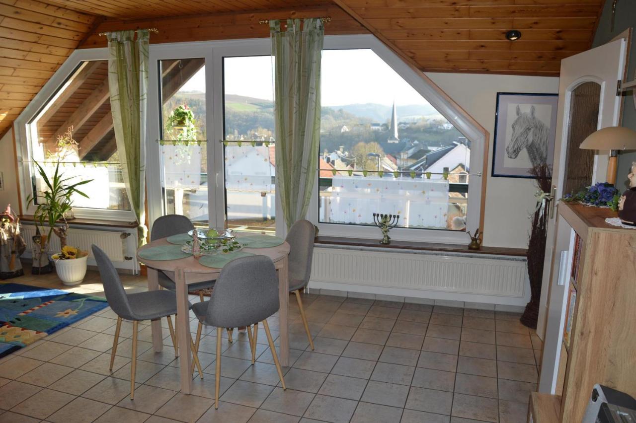 Ferienwohnung Auszeit Waxweiler Exterior photo